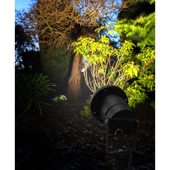 JG654 Kazikli Bahçe Spotu